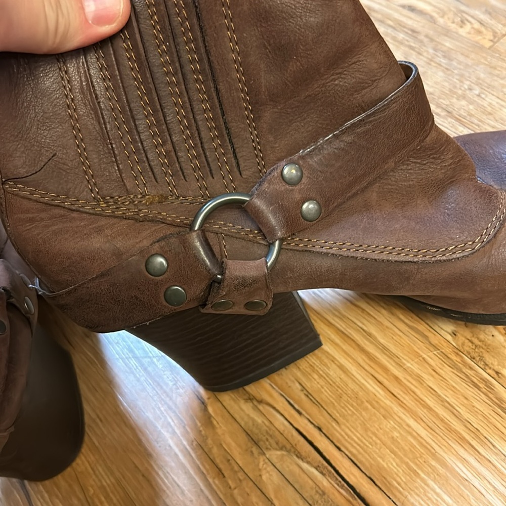 B.o.c. Women’s Boots Brown Size 10 - Picture 7 of 14